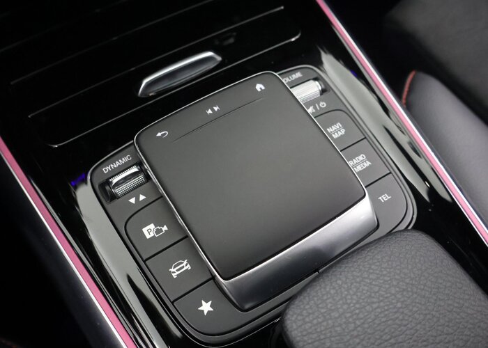 Mercedes-Benz GLA 200 Business Solution AMG