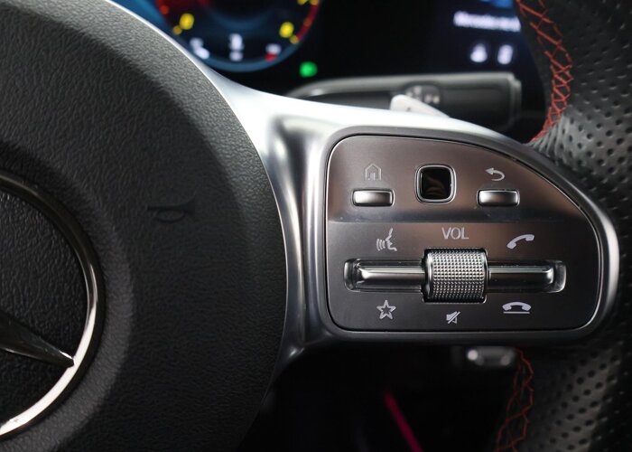 Mercedes-Benz GLA 200 Business Solution AMG