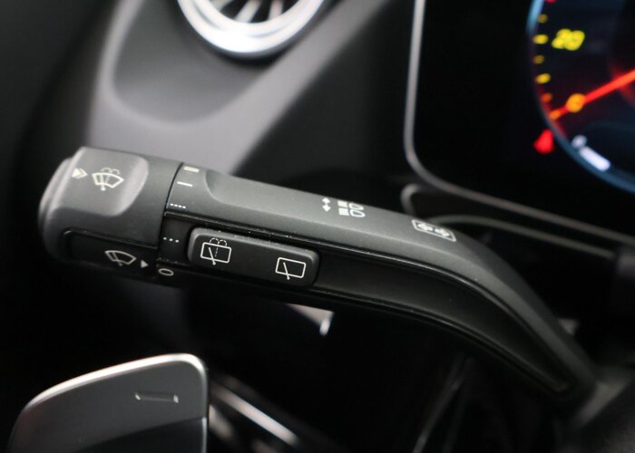 Mercedes-Benz GLA 200 Business Solution AMG