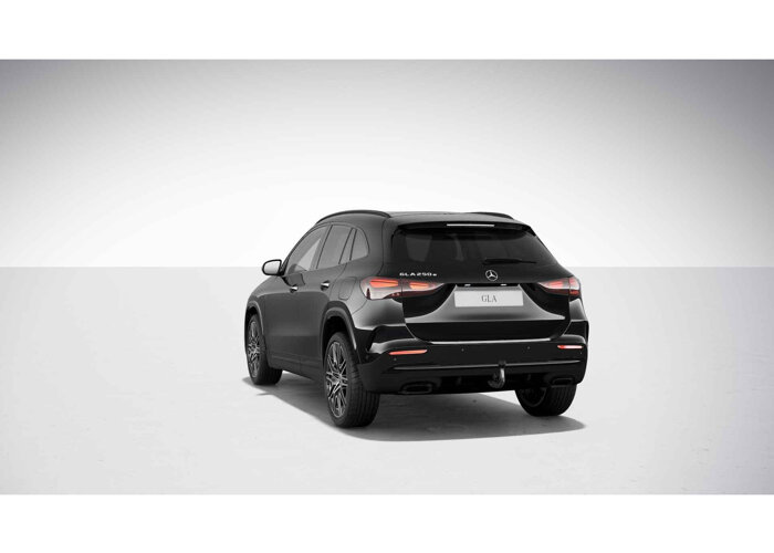 Mercedes-Benz GLA 250 e 140 Years Edition
