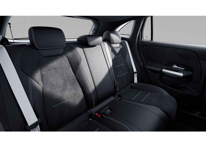 Mercedes-Benz GLA 250 e 140 Years Edition