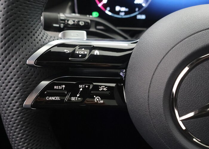 Mercedes-Benz GLC 300e 4MATIC Business Solution AMG