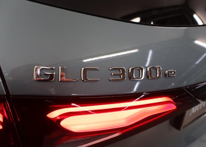 Mercedes-Benz GLC 300e 4MATIC Business Solution AMG