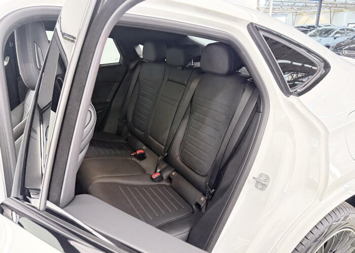 Mercedes-Benz GLC 300e 4MATIC Coupé Business Solution AMG