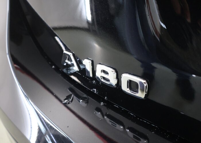 Mercedes-Benz A-Klasse 180 Business Solution AMG
