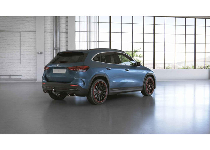 Mercedes-Benz GLA 250 e AMG Line