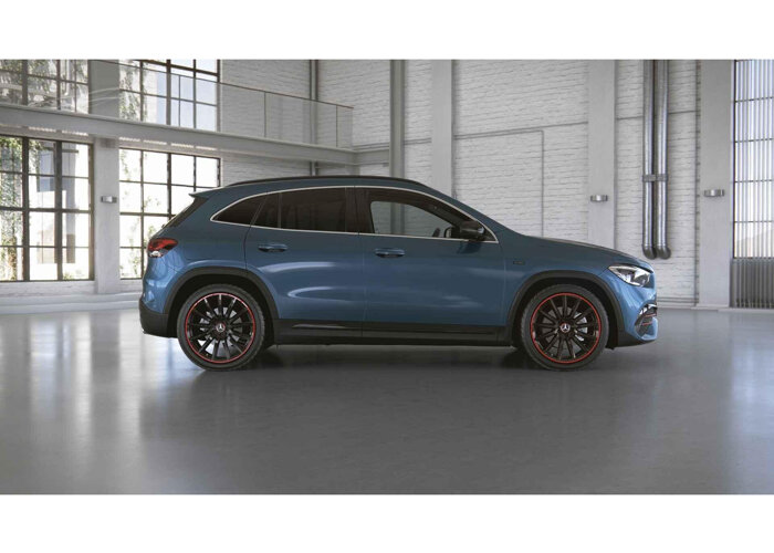 Mercedes-Benz GLA 250 e AMG Line