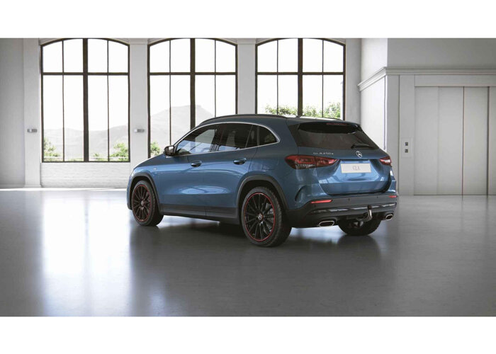 Mercedes-Benz GLA 250 e AMG Line