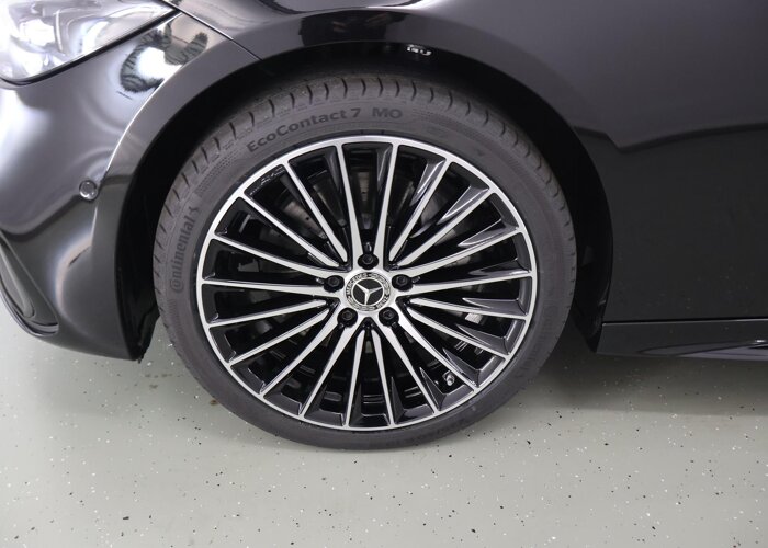 Mercedes-Benz C-Klasse 300 e 140 Years Edition