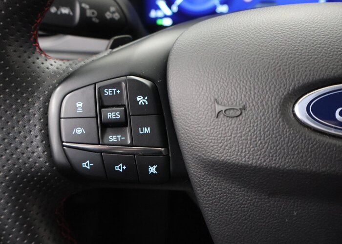 Ford FOCUS Wagon 1.0 EcoBoost Hybrid ST Line X