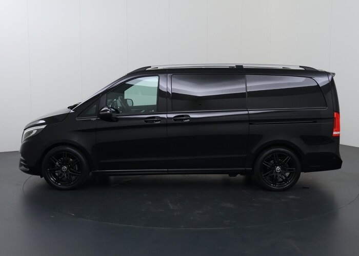 Mercedes-Benz V-Klasse 300d L2 | DUBBELE CABINE | AMG | AVANTGARDE |