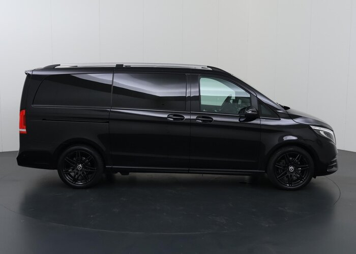 Mercedes-Benz V-Klasse 300d L2 | DUBBELE CABINE | AMG | AVANTGARDE |