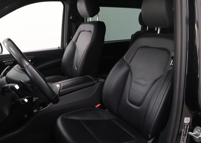 Mercedes-Benz V-Klasse 300d L2 | DUBBELE CABINE | AMG | AVANTGARDE |