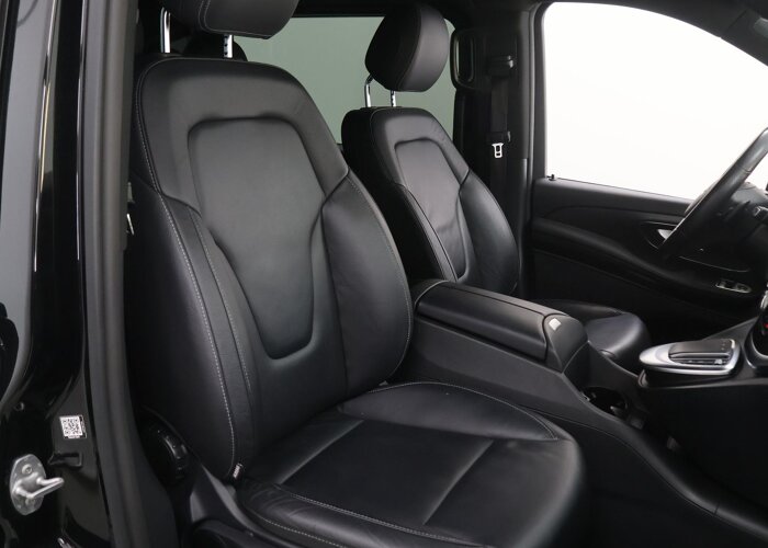 Mercedes-Benz V-Klasse 300d L2 | DUBBELE CABINE | AMG | AVANTGARDE |
