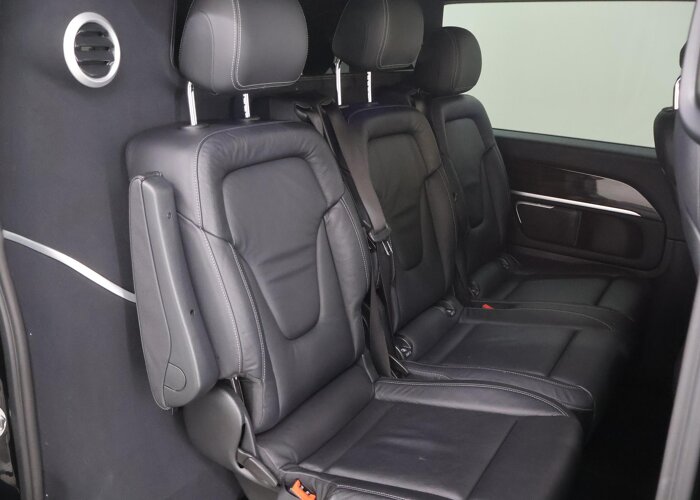 Mercedes-Benz V-Klasse 300d L2 | DUBBELE CABINE | AMG | AVANTGARDE |
