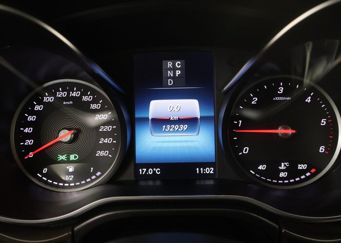 Mercedes-Benz V-Klasse 300d L2 | DUBBELE CABINE | AMG | AVANTGARDE |