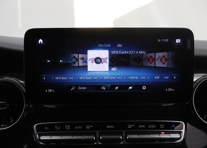 Mercedes-Benz V-Klasse 300d L2 | DUBBELE CABINE | AMG | AVANTGARDE |