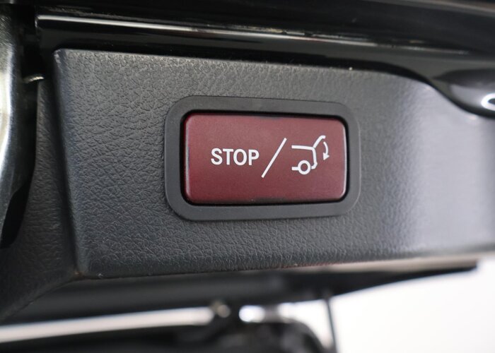 Mercedes-Benz V-Klasse 300d L2 | DUBBELE CABINE | AMG | AVANTGARDE |