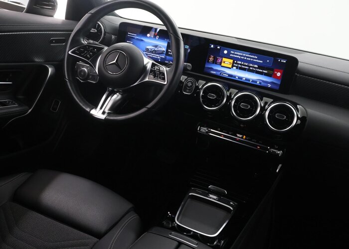 Mercedes-Benz CLA-Klasse 180 Business Line