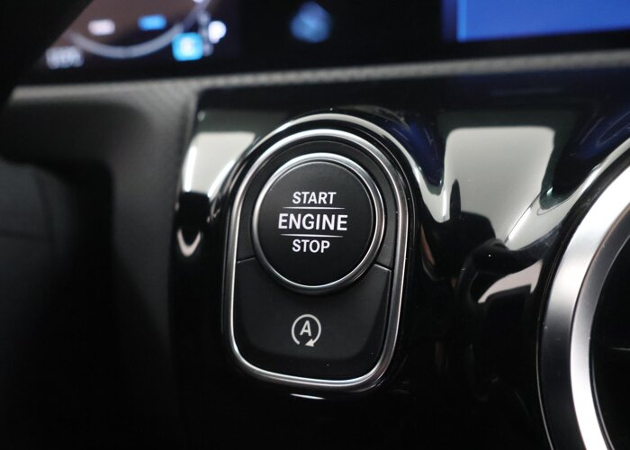 Mercedes-Benz CLA-Klasse 180 Business Line