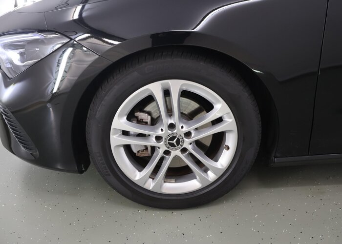 Mercedes-Benz CLA-Klasse 180 Business Line