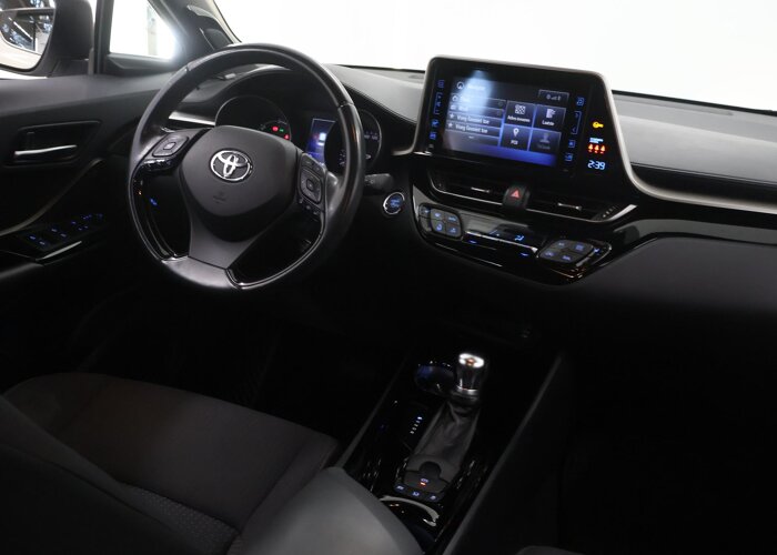 Toyota C-HR 1.8 Hybrid Bi-Tone
