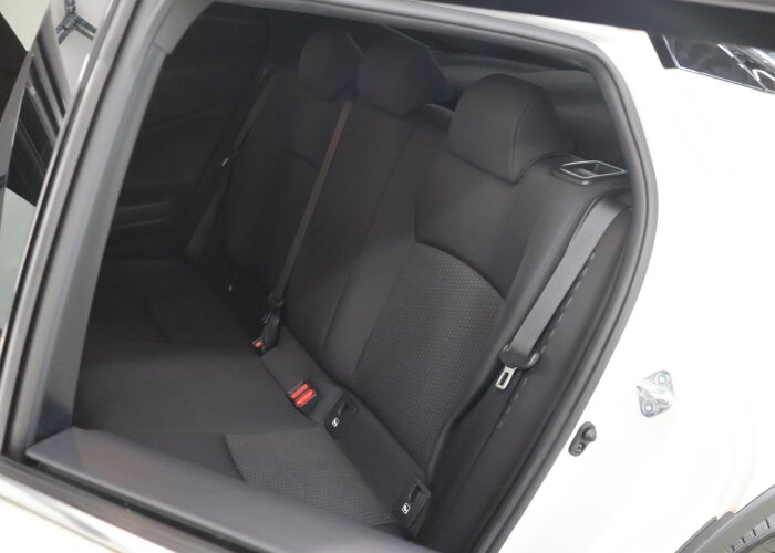 Toyota C-HR 1.8 Hybrid Bi-Tone