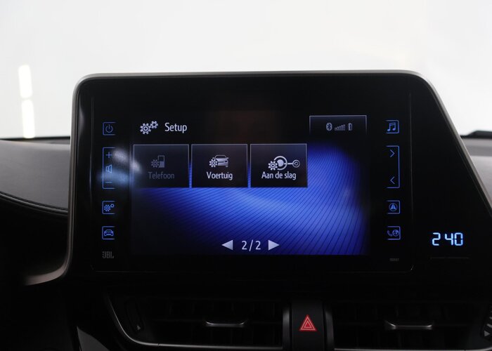 Toyota C-HR 1.8 Hybrid Bi-Tone
