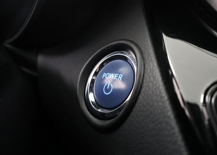 Toyota C-HR 1.8 Hybrid Bi-Tone