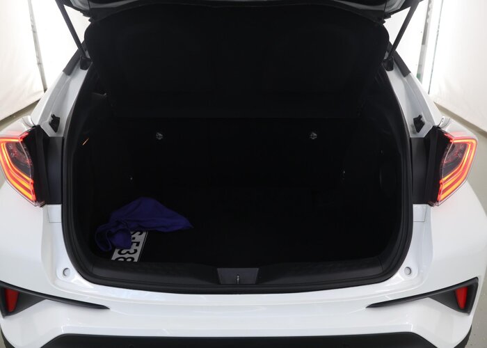 Toyota C-HR 1.8 Hybrid Bi-Tone