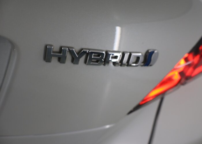Toyota C-HR 1.8 Hybrid Bi-Tone