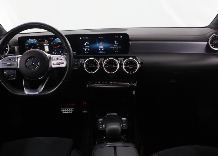 Mercedes-Benz CLA-Klasse 180 Business Solution AMG