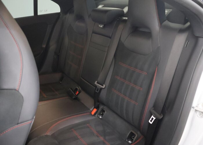 Mercedes-Benz CLA-Klasse 180 Business Solution AMG