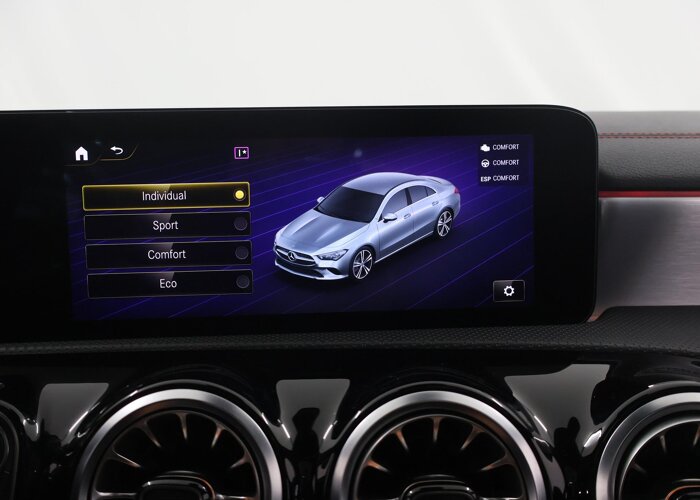 Mercedes-Benz CLA-Klasse 180 Business Solution AMG