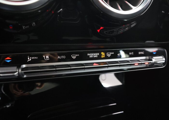 Mercedes-Benz CLA-Klasse 180 Business Solution AMG