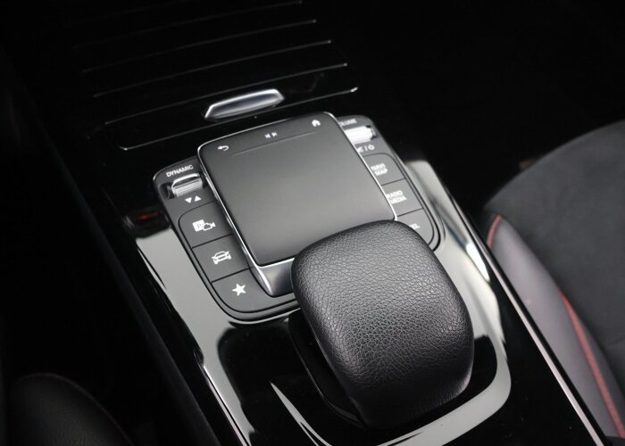 Mercedes-Benz CLA-Klasse 180 Business Solution AMG