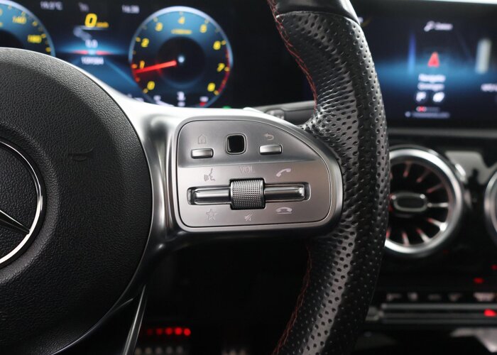 Mercedes-Benz CLA-Klasse 180 Business Solution AMG