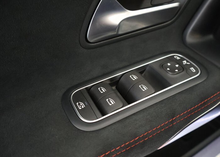 Mercedes-Benz CLA-Klasse 180 Business Solution AMG