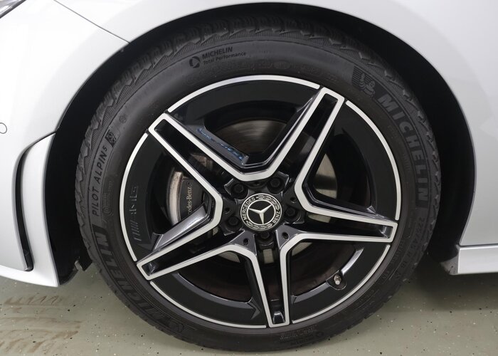 Mercedes-Benz CLA-Klasse 180 Business Solution AMG