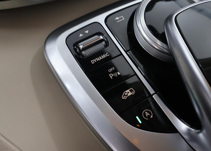 Mercedes-Benz V-Klasse 250d 4-MATIC | DUBBELE CABINE | AVANTGARDE | AMG |
