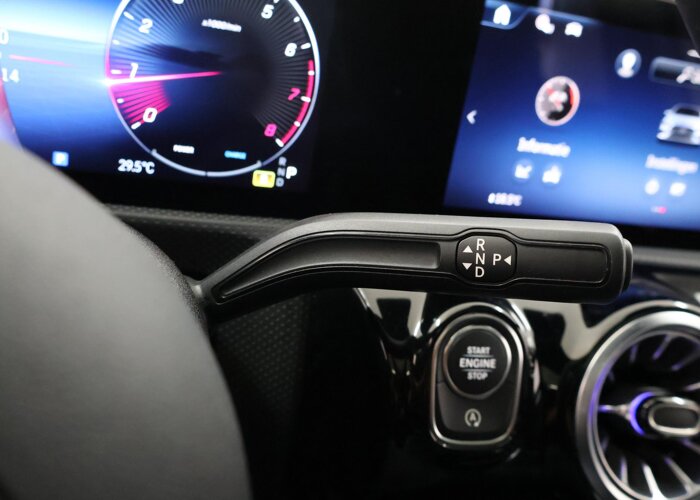 Mercedes-Benz A-Klasse 180 Star Edition AMG Line