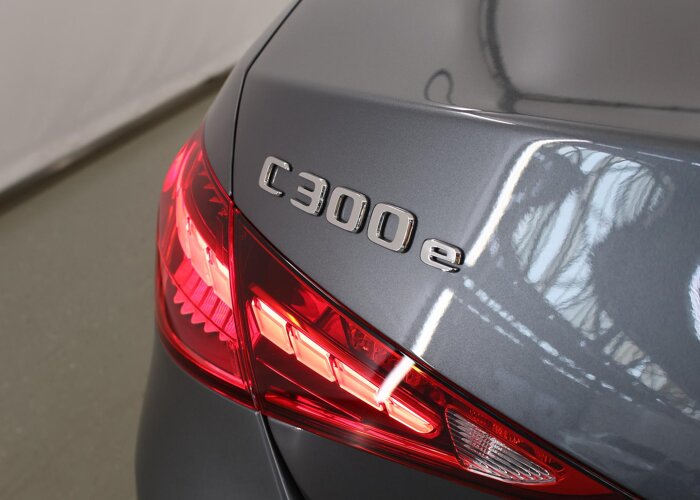 Mercedes-Benz C-Klasse 300 e Business Solution AMG