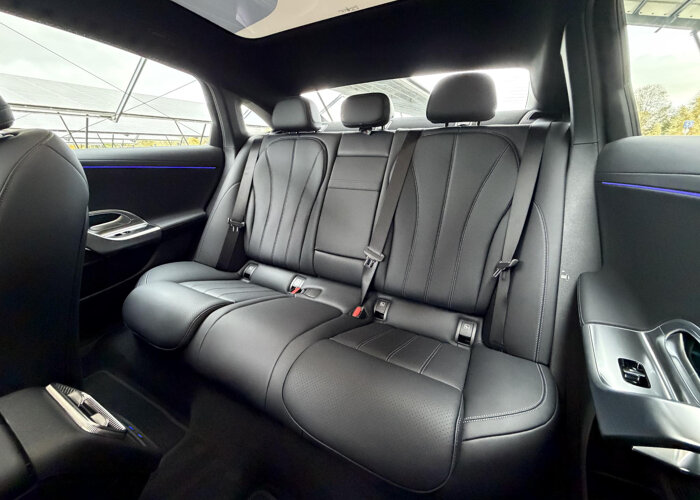 Mercedes-Benz C-Klasse 400 4MATIC Business Solution Luxury 94 kWh