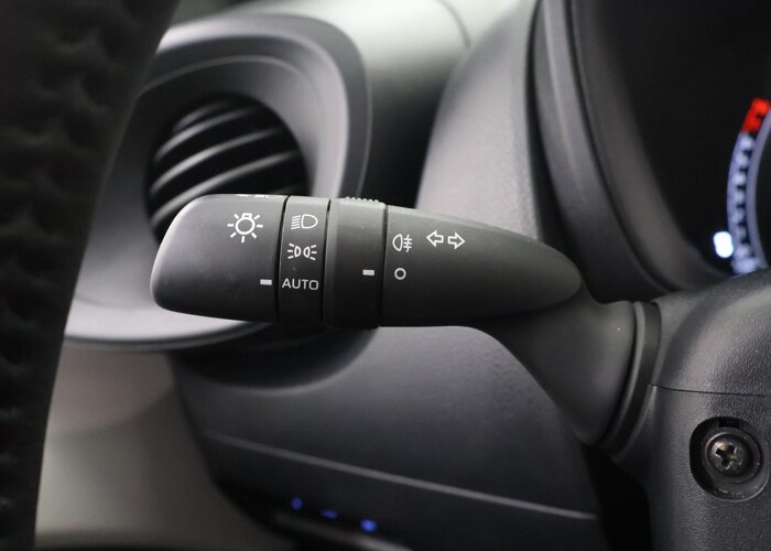 Toyota Aygo X 1.0 VVT-i MT Play