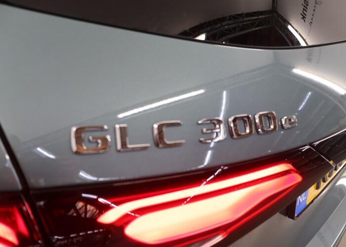 Mercedes-Benz GLC 300e 4MATIC Business Solution AMG