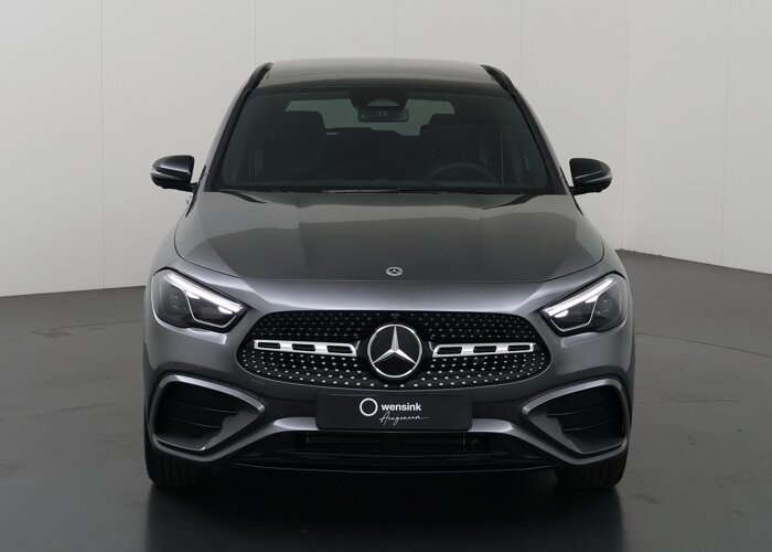 Mercedes-Benz GLA 250 e 140 Years Edition