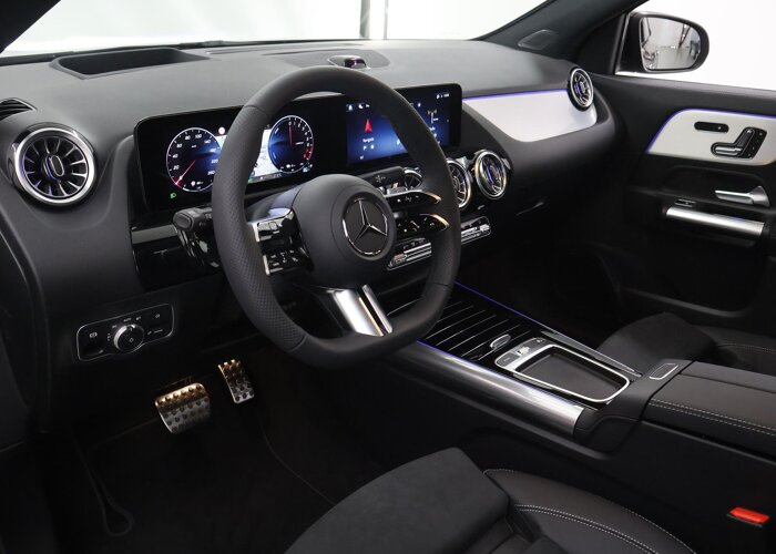 Mercedes-Benz GLA 250 e 140 Years Edition