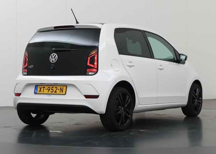 Volkswagen up! 1.0 BMT move up!
