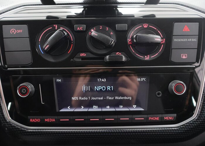 Volkswagen up! 1.0 BMT move up!