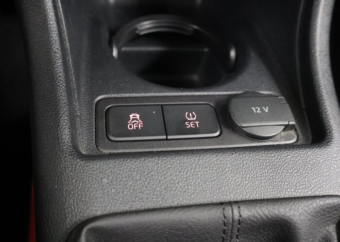 Volkswagen up! 1.0 BMT move up!